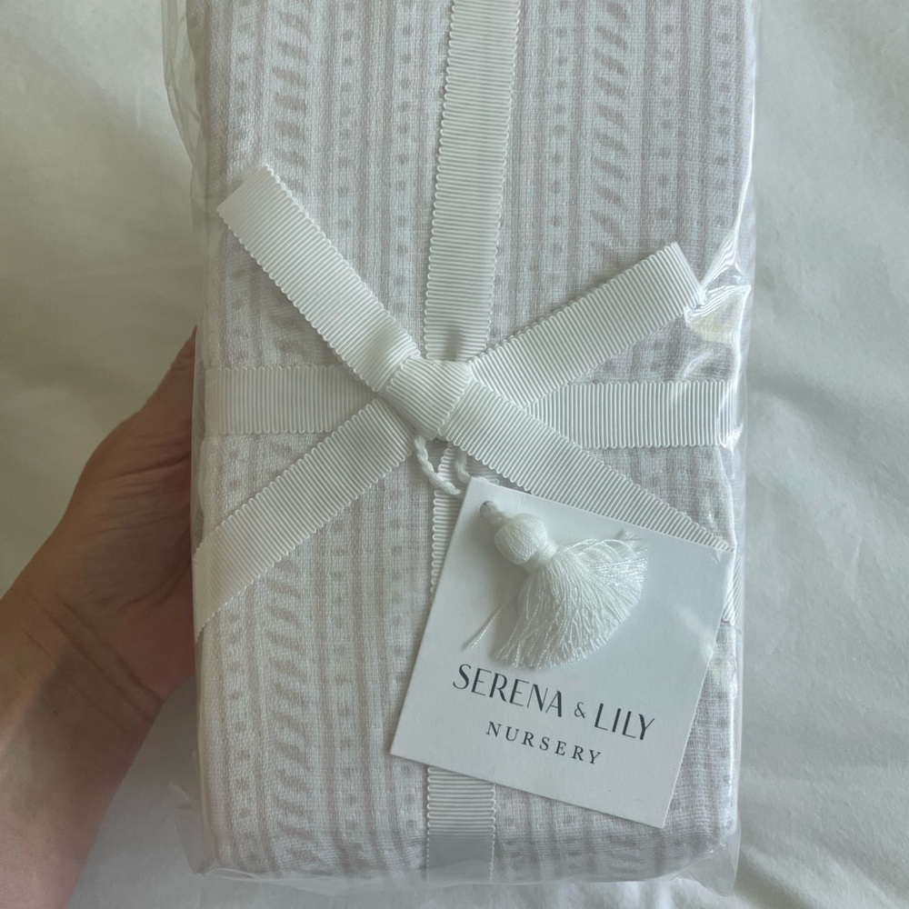 Serena & Lily Pink Sand Crib Sheet